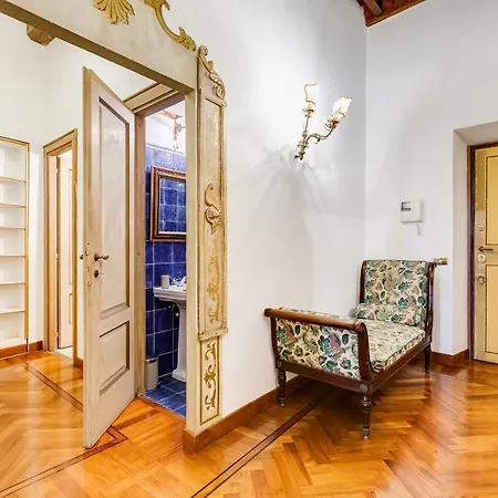 Historical Few Steps From Piazza Navona *